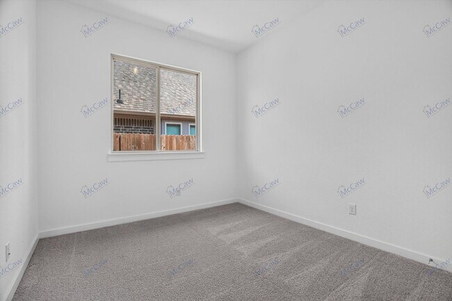 Building Photo - 620 Godley Rnch