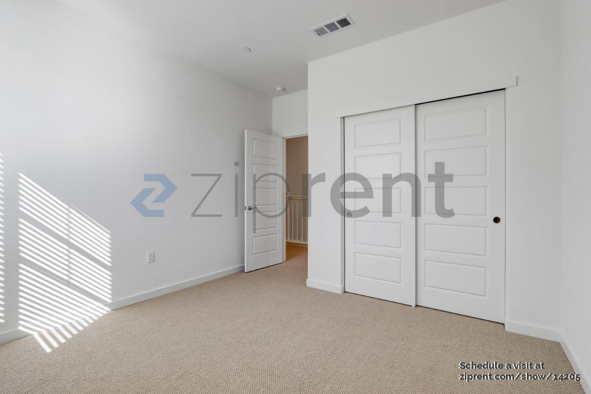 Building Photo - 1300 Renewal Ln