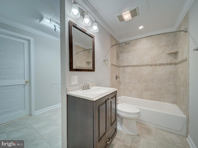 Building Photo - 6311 Hot Spring Ln
