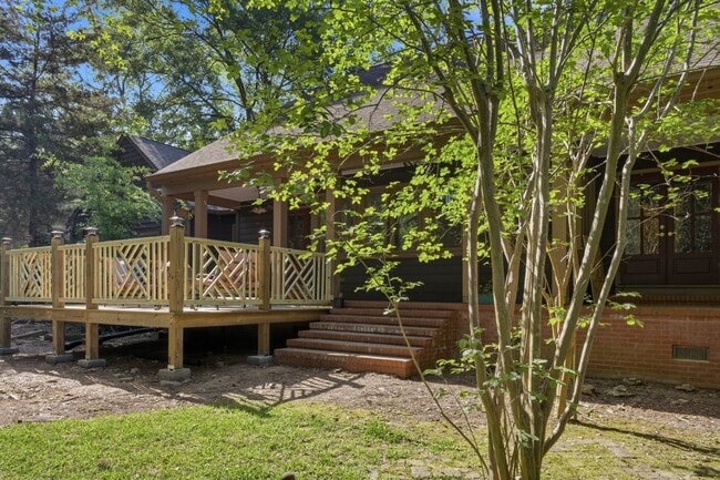 Building Photo - 1012 Buckley Dr