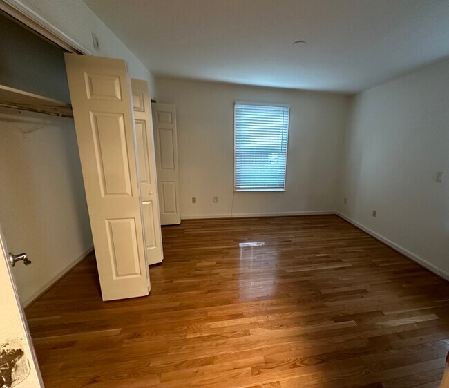 Building Photo - 2118 Acklen Ave