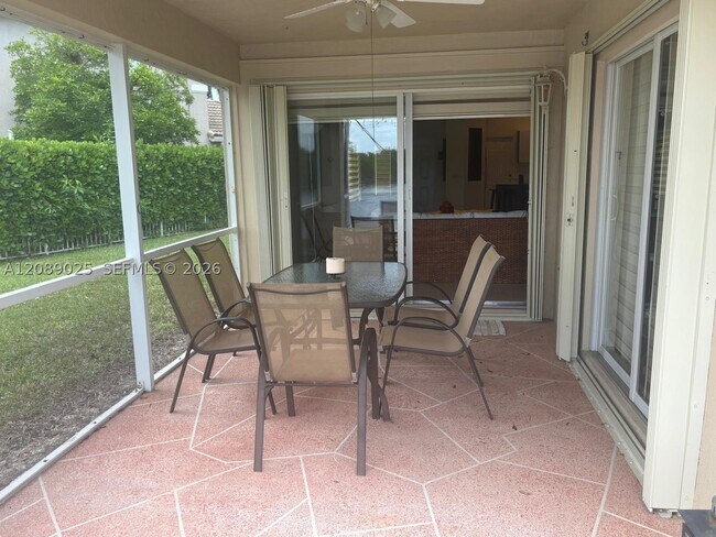 Building Photo - 1314 Canary Island Dr