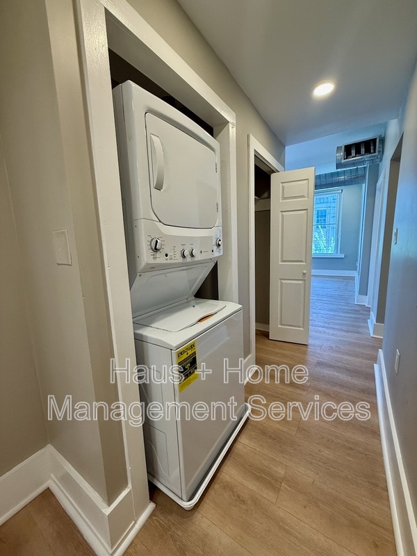 Building Photo - 906 Penn Ave