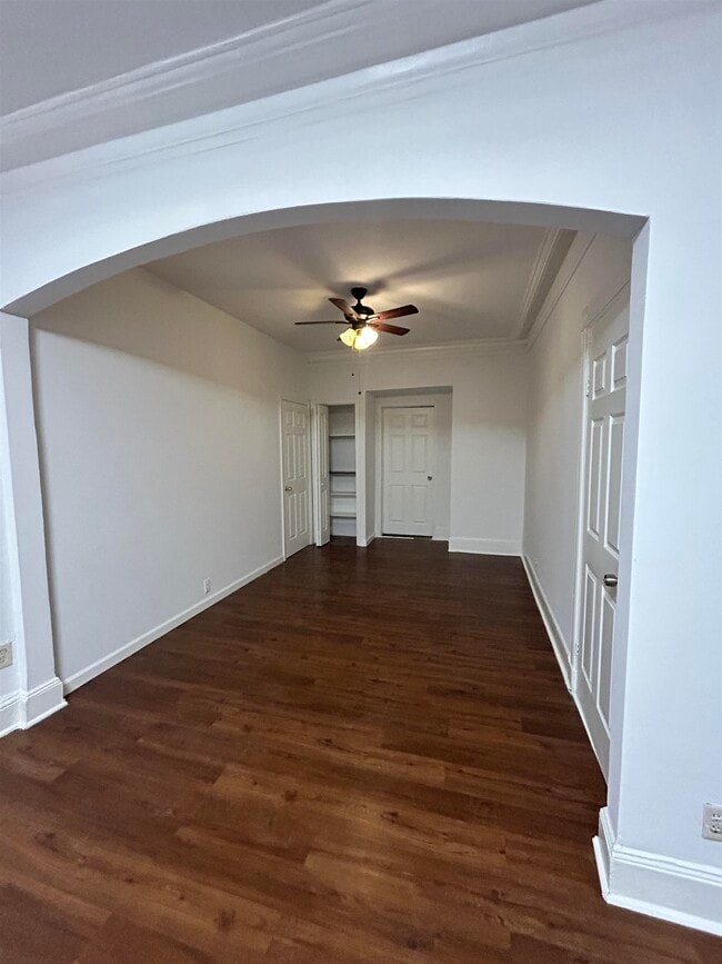Building Photo - 811 Palisade Ave