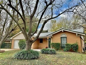 Building Photo - 3112 Eastland Ave