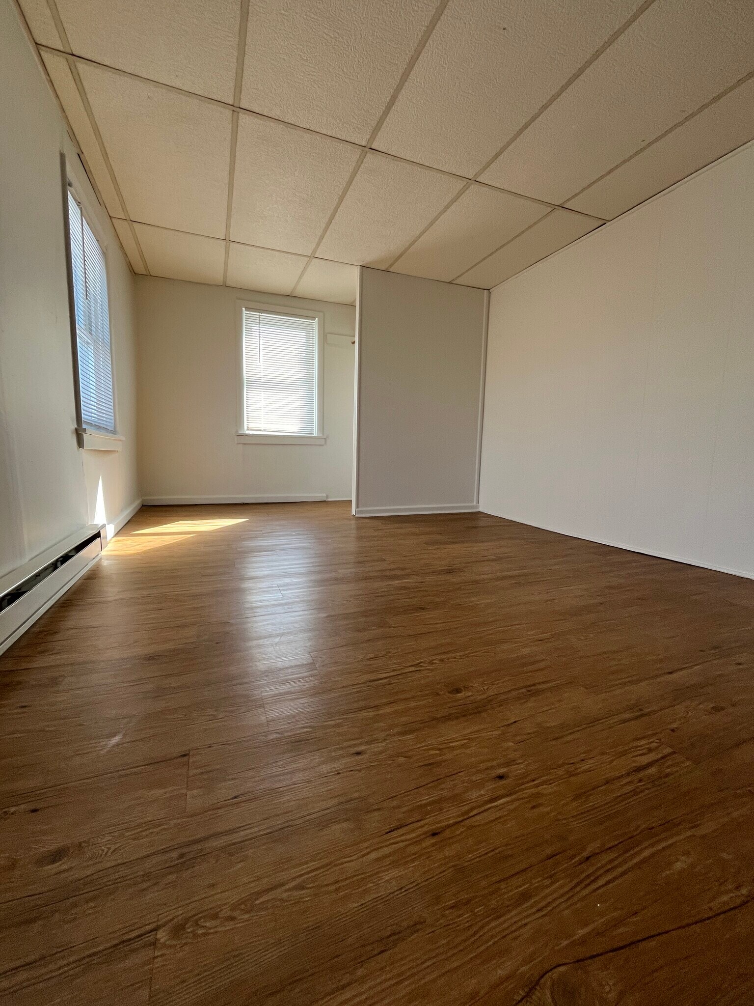 Bedroom 1 - 401 N Baltimore Ave