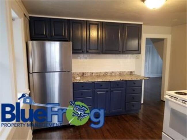 Building Photo - 907 Kellogg St