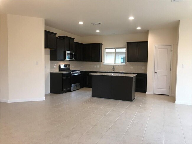 Building Photo - 308 Arabian Colt Dr