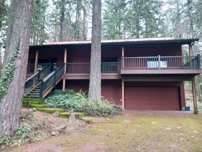 Primary Photo - Woodland Setting- West Linn 3 Bedroom 2.5 ...