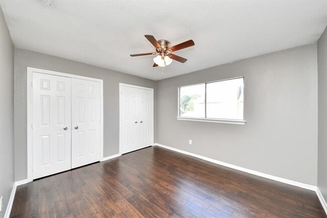 Building Photo - 5723 Whitemills Dr