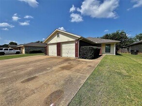 Building Photo - 8536 Marietta Ct