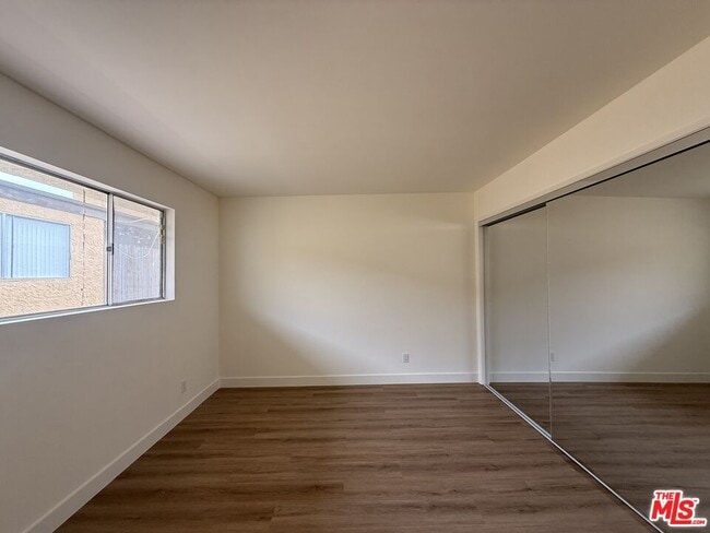 Building Photo - 523 Ashland Ave