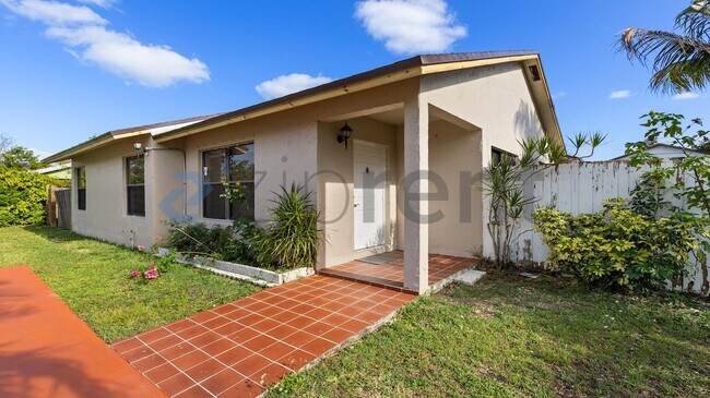 Building Photo - 16110 SW 300th St