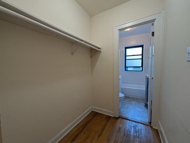 Building Photo - 2332.5 N Spaulding Ave