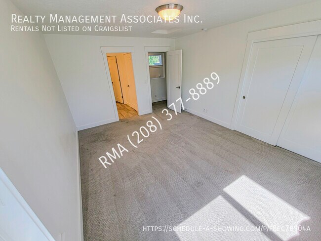 Building Photo - 2988 W Bellomy Ln