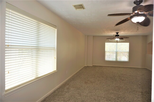 Building Photo - 8123 Buffalo Springs Ct