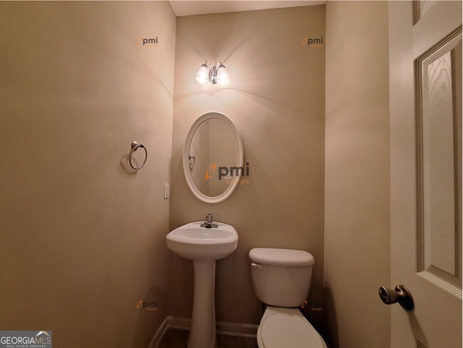 Building Photo - 7565 Rutgers Cir