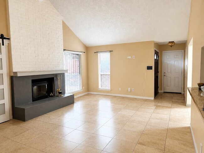 Building Photo - 11331 Oakcenter Dr