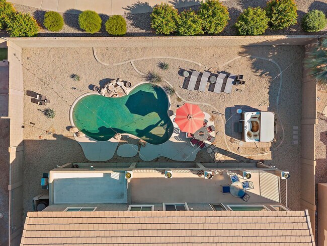 Building Photo - 4123 S Adelle