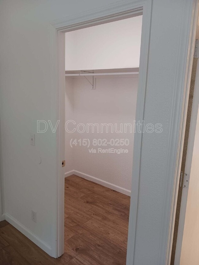 Building Photo - 52145 Dustan Rd