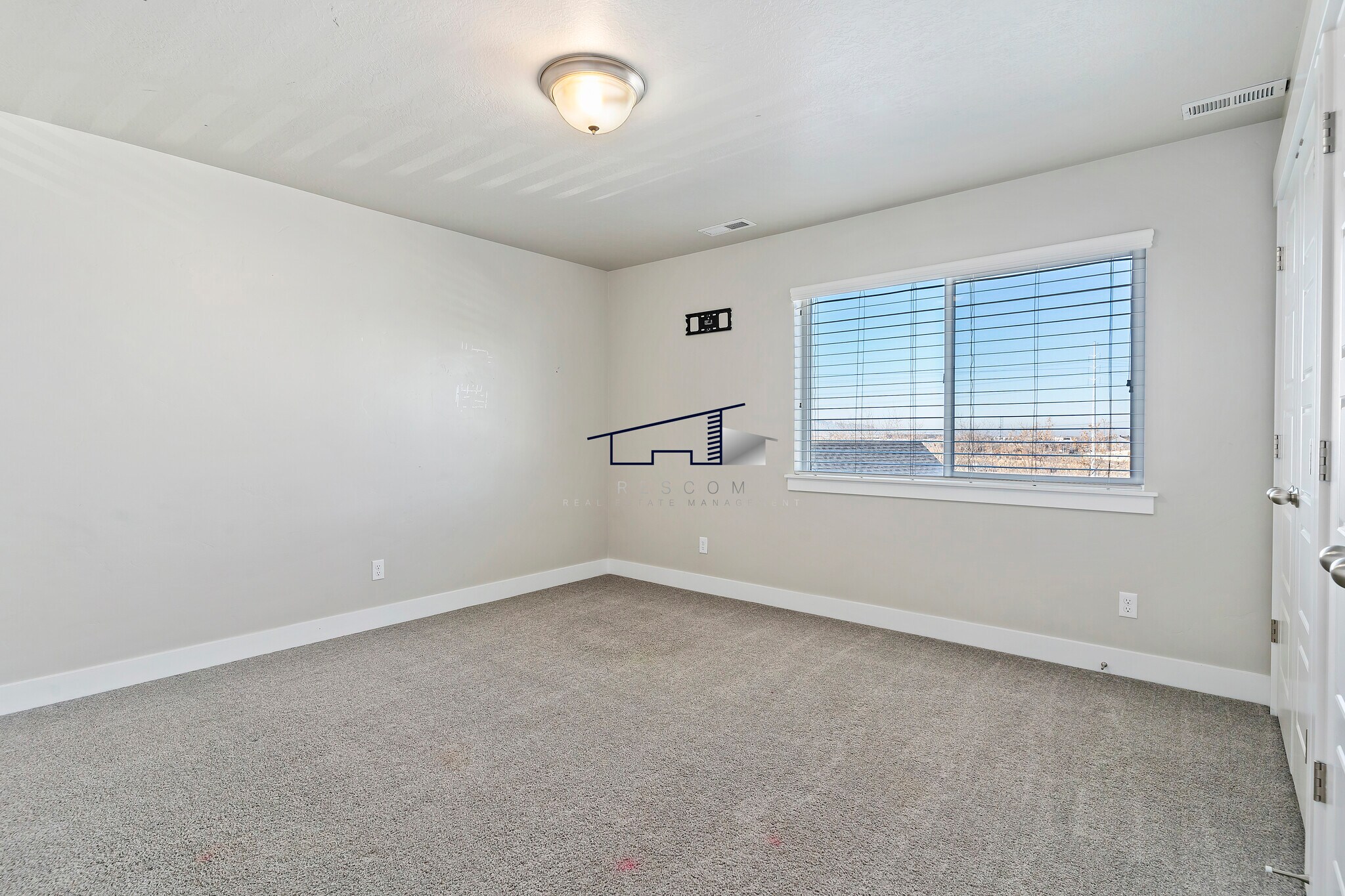 Building Photo - 369 W Clark Cir