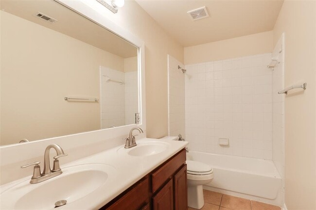 Building Photo - 2600 Grand Mission Way