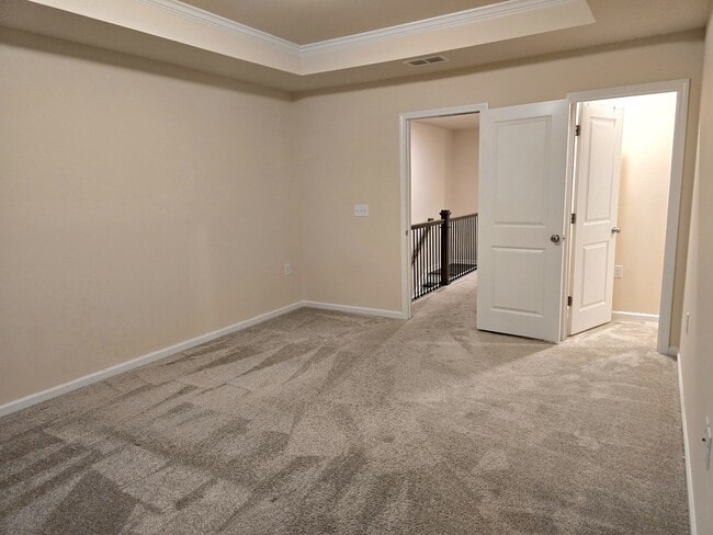 Building Photo - 883 Falls Grove Trl