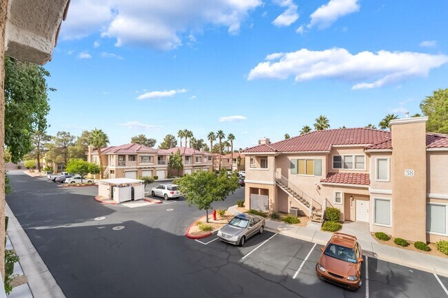 Building Photo - Charming Henderson Condo in Gated Community with Pool Access!