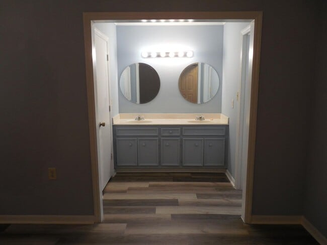 Building Photo - Available October 1st 4 bedroom 2 bathroom in Evans Ga