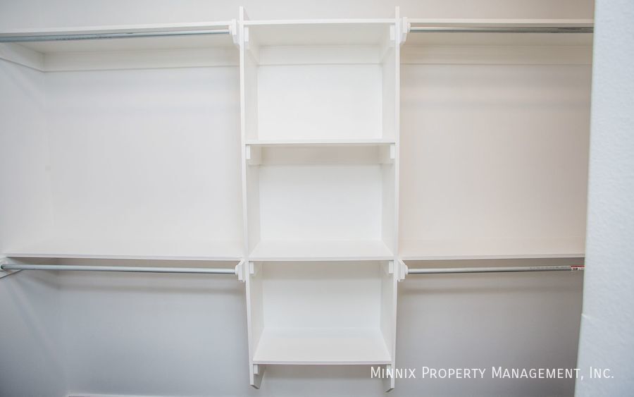 Building Photo - 1924 Langford Ave