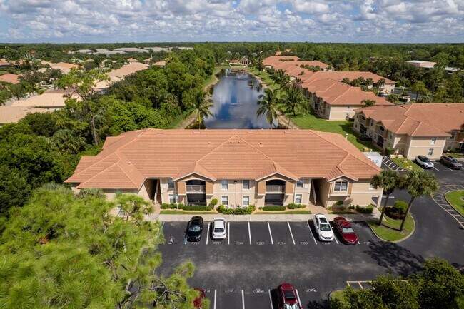 Building Photo - ** IBIS CLUB ** 3 BED / 2 BATH - CONDO - G...