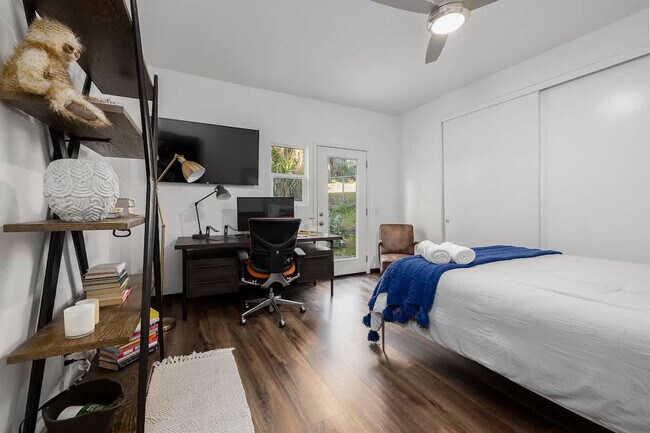 Building Photo - 3929 Paso Del Lagos