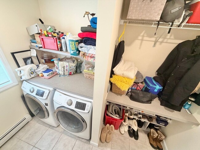 Building Photo - 4 Bedroom Home in South Burlington VT Available 4/1!