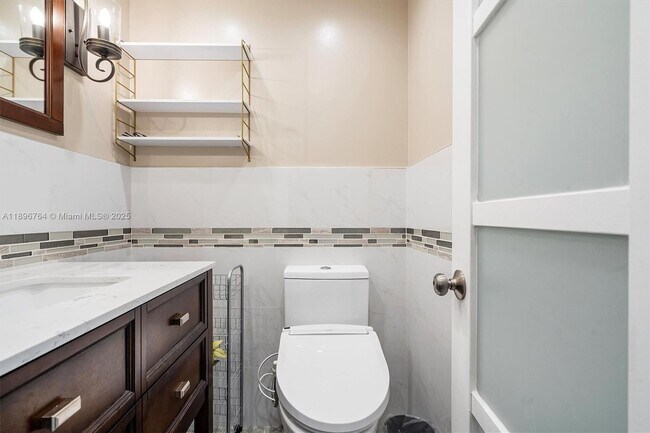 Building Photo - 1980 S Ocean Dr