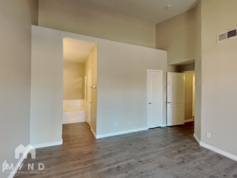 Building Photo - 7705 Constanso Ave