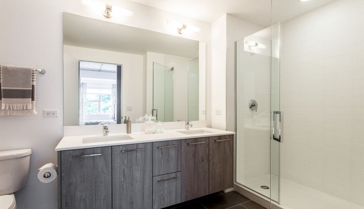 Building Photo - 1590 Elmwood Ave