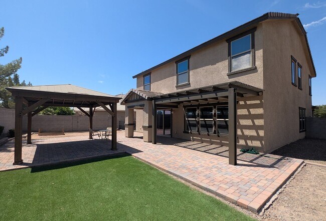 Building Photo - 4 Bedroom + Den Home in the Cameron Ranch ...