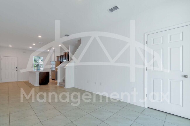 Building Photo - 8335 Asteroid St