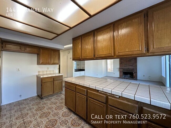 Building Photo - 14475 Janal Way