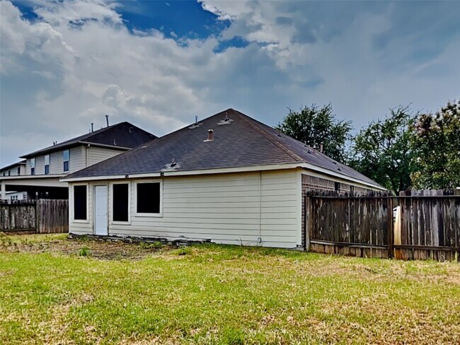 Building Photo - 18514 Inwood Elm Cir