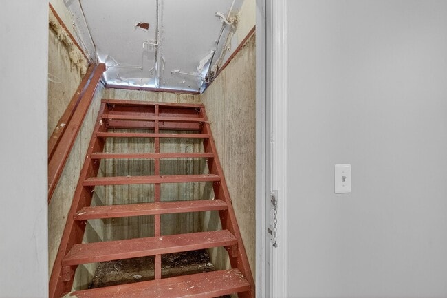 Building Photo - 14 Braxton Dr