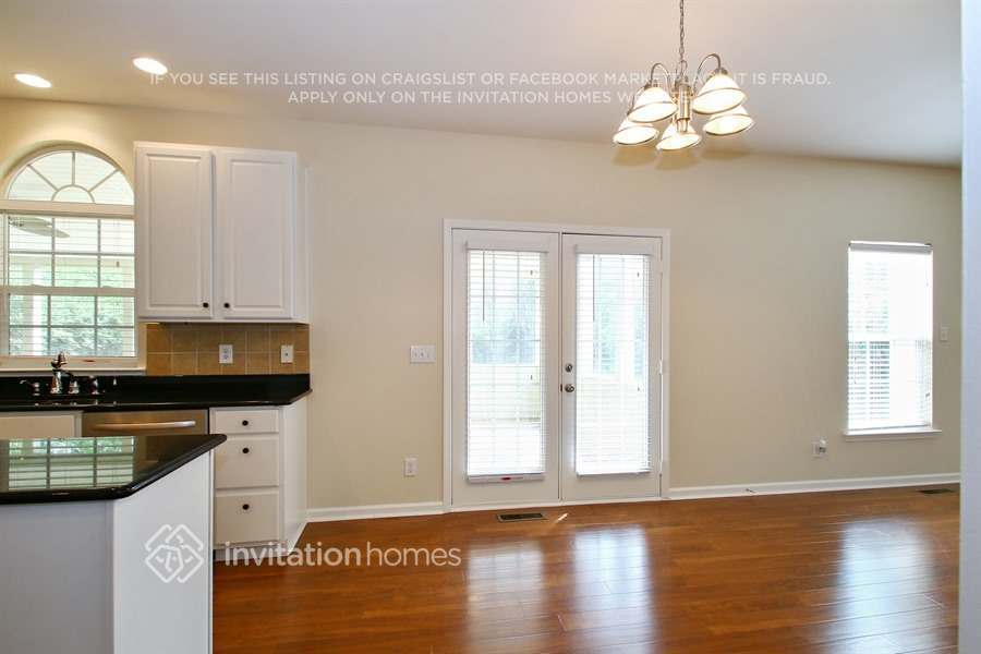 Building Photo - 9023 Tintinhull Ln