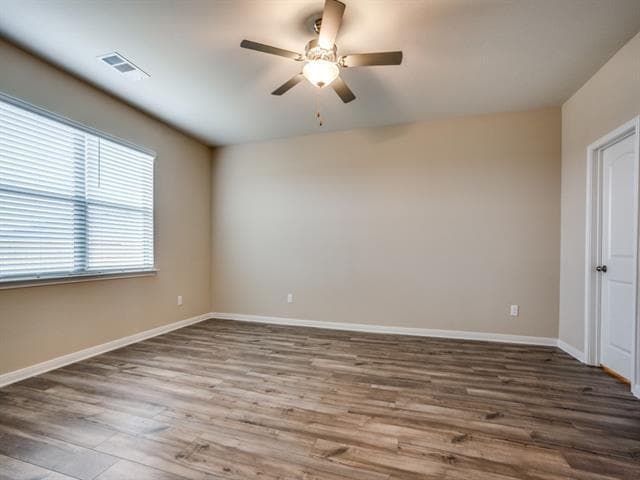 Building Photo - 233 Enchanted Way