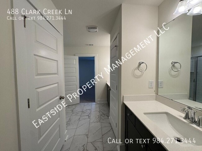 Building Photo - 488 Clark Creek Ln