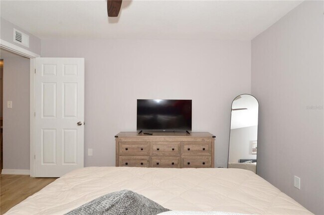 Building Photo - 8653 Fancy Finch Dr