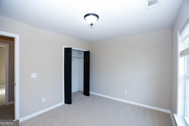 Building Photo - 3380 Gables Ct