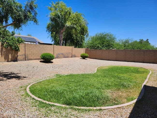 Building Photo - 17938 W Port Royale Ln