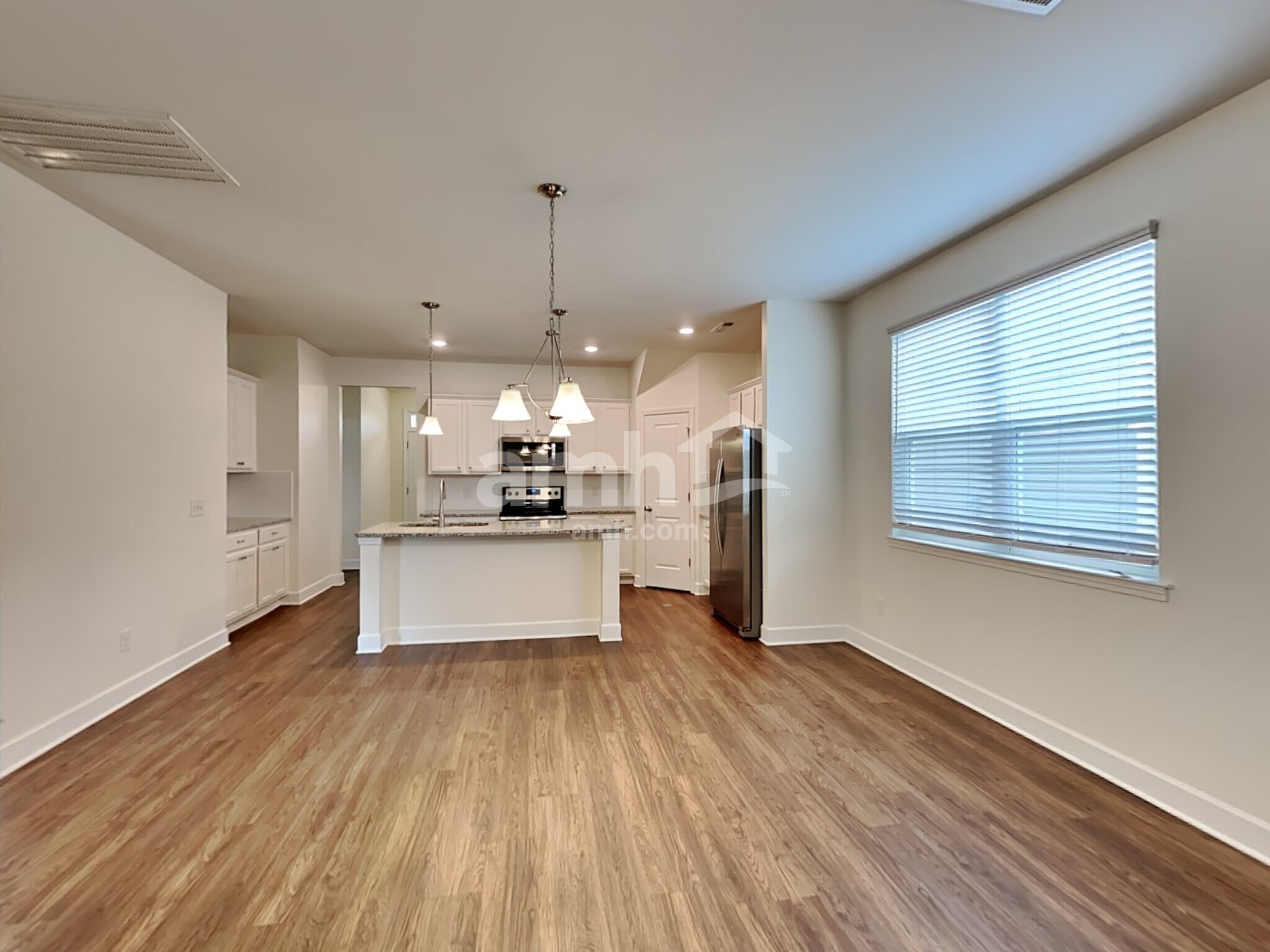 Building Photo - 5068 Trailwater Dr