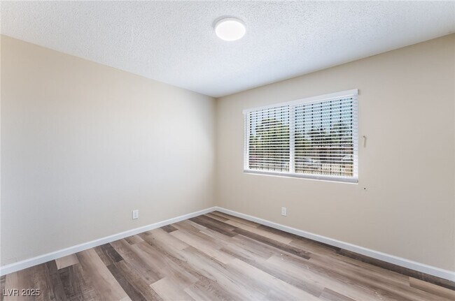 Building Photo - 700 Van Ert Ave