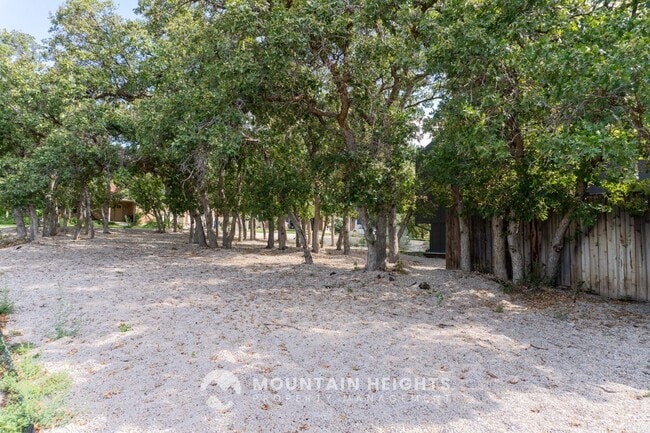 Building Photo - 3516 Summer Oaks Cir
